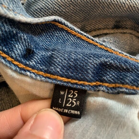 Abercrombie boyfriend distressed jeans size 25 - Picture 6 of 6